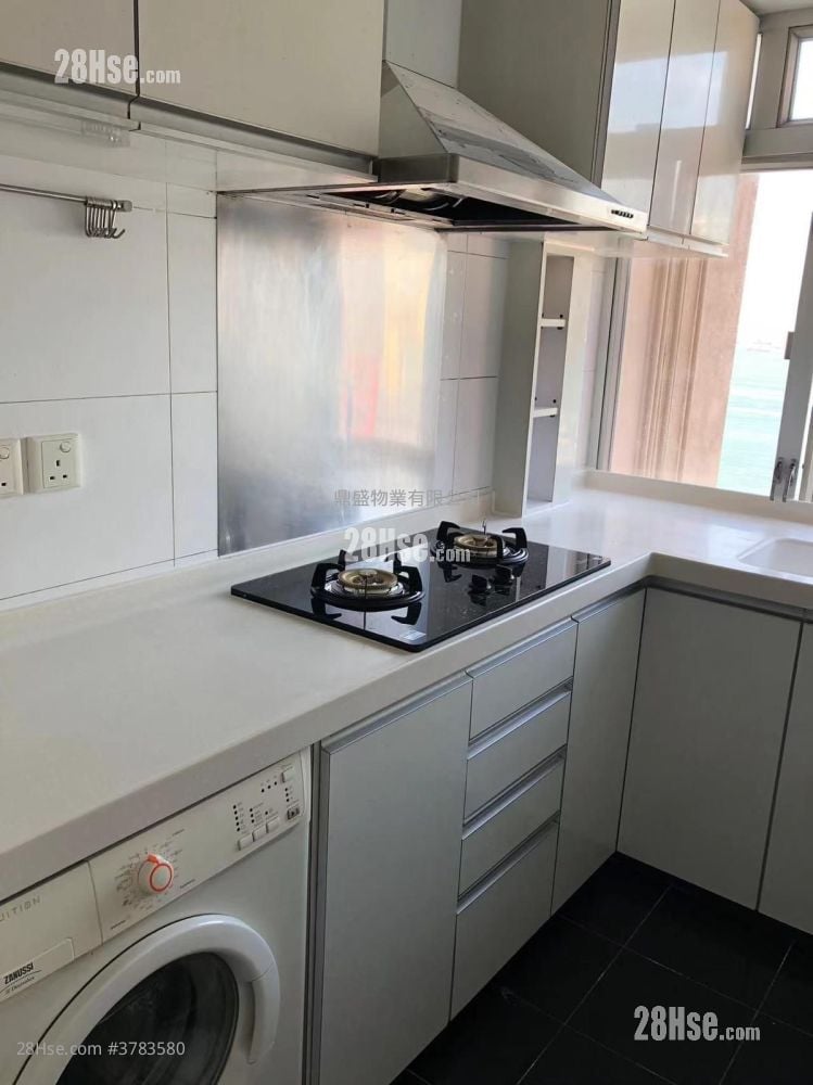 Ka On Building Rental 2 Bedrooms , 1 Bathroom 585 ft²