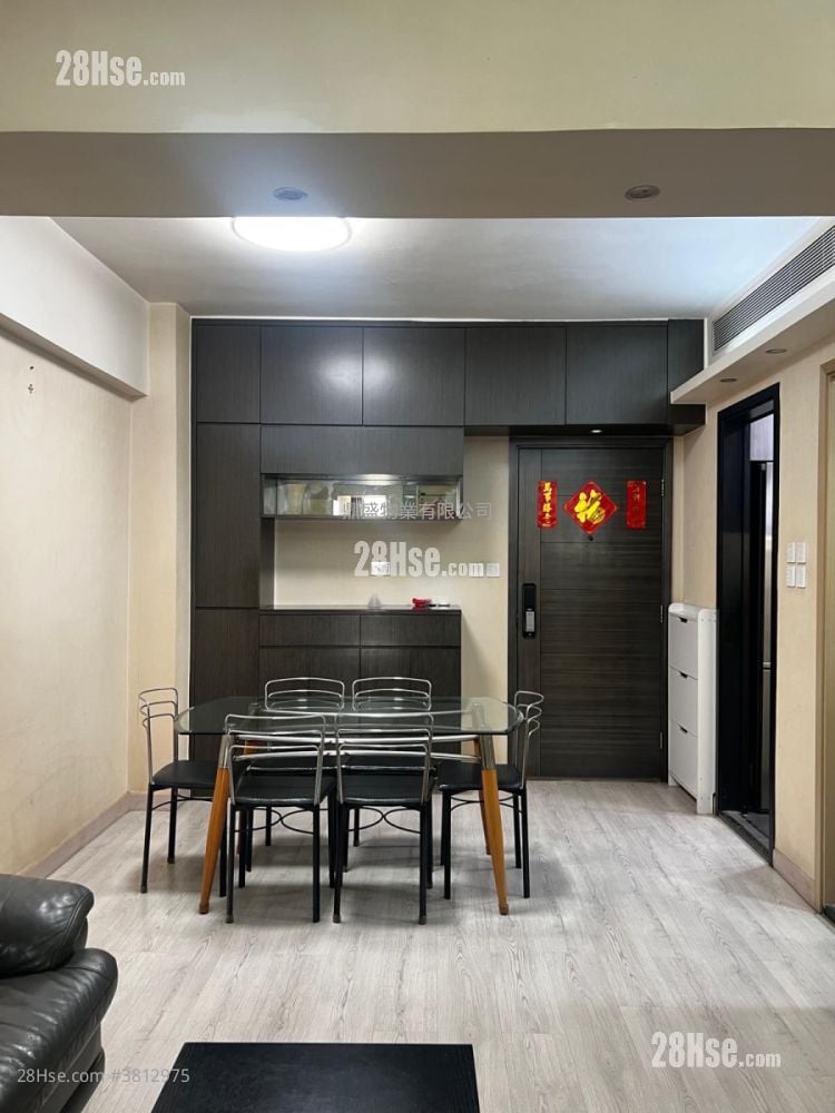 雲華大廈 租盤 4 房 , 2 浴室 657 平方呎