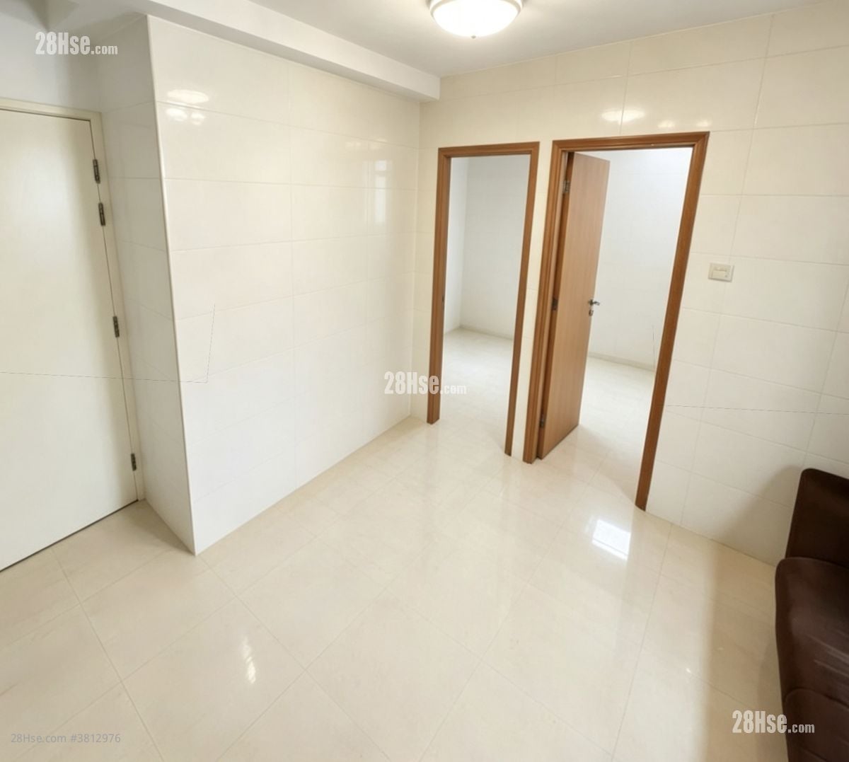 广亚大厦 售盘 2 房 , 1 浴室 329 平方尺