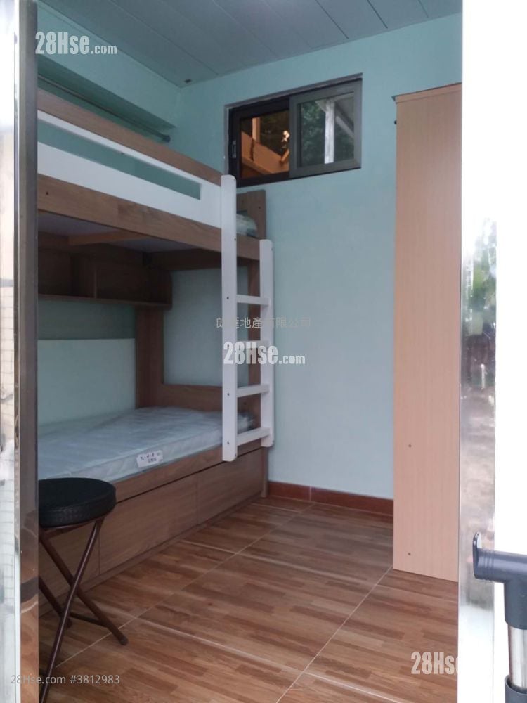 Village Rental Studio , 1 Bathroom 100 ft²