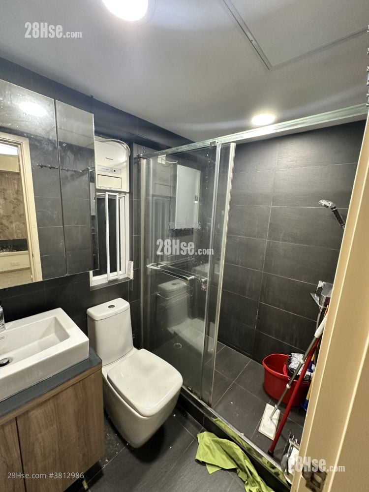 Clifford Mansion Sell 2 Bedrooms , 1 Bathroom 546 ft²