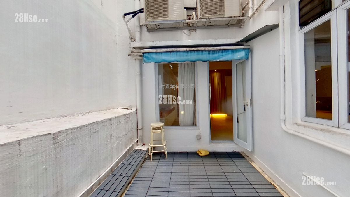 露台: 永宁大厦 租盘 1 房 , 1 浴室 556 平方尺