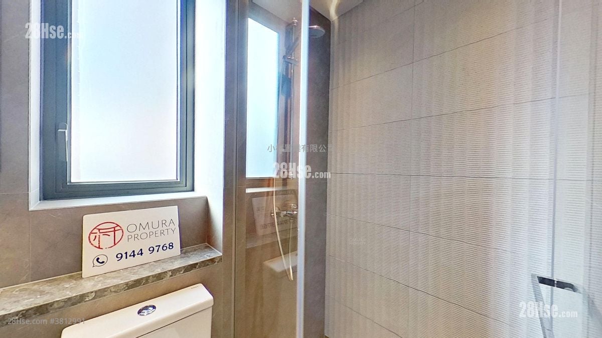 浴室: 寓成峰 租盘 1 房 , 1 浴室 333 平方尺