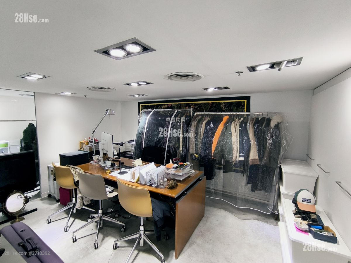 億利工業中心 租盤 3 房 , 2 廁所 2,565 平方呎