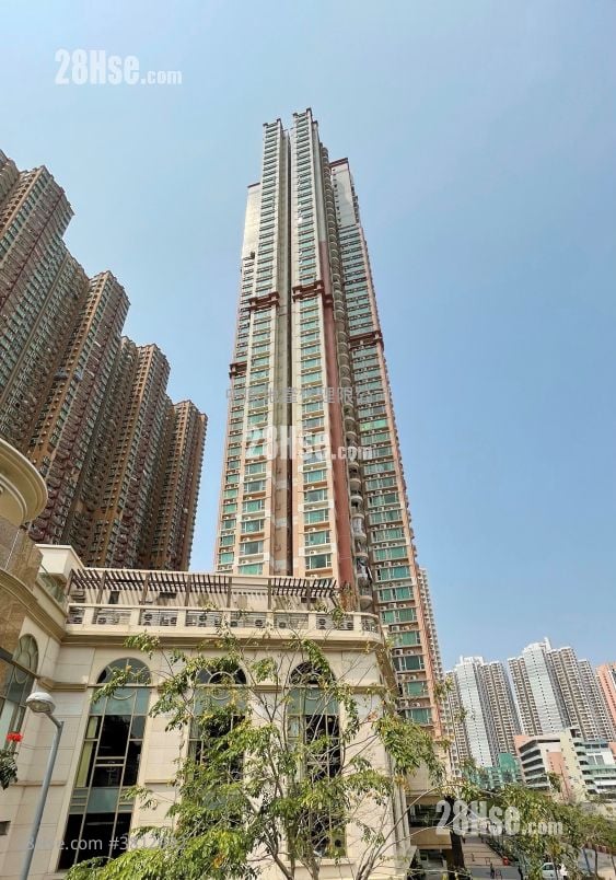 Central Park Towers Sell 3 Bedrooms , 2 Bathrooms 668 ft²