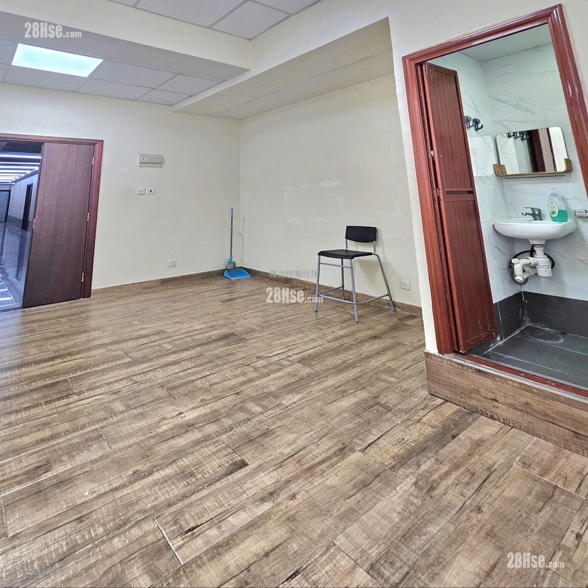 巧明工廠大廈 租盤