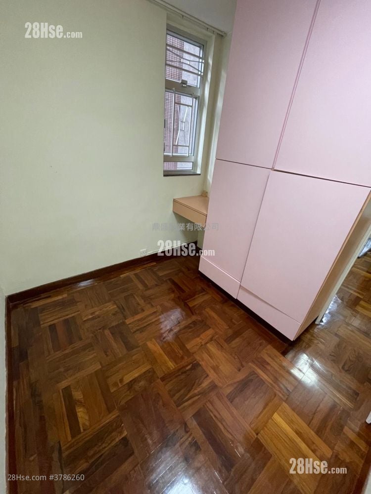 Yalford Building Rental 2 Bedrooms , 1 Bathroom 393 ft²