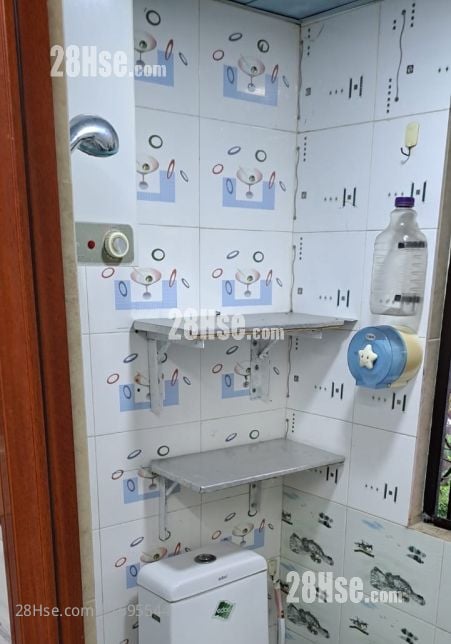 Tai Tong Tsuen Rental 450 ft²