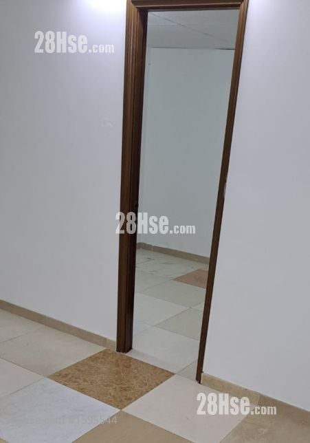 Tai Tong Tsuen Rental 450 ft²