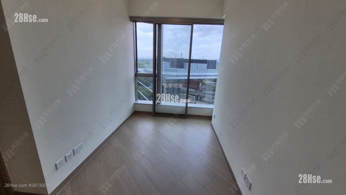 Grand Mayfair  Rental 2 Bedrooms , 1 Bathroom 472 ft²