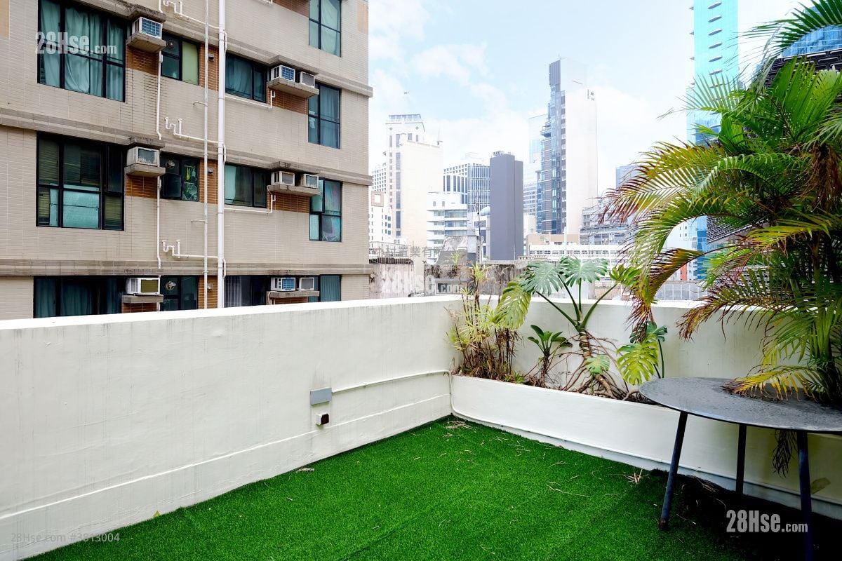 天台: 士丹顿街2-4号 租盘 2 房 , 1 浴室 380 平方尺