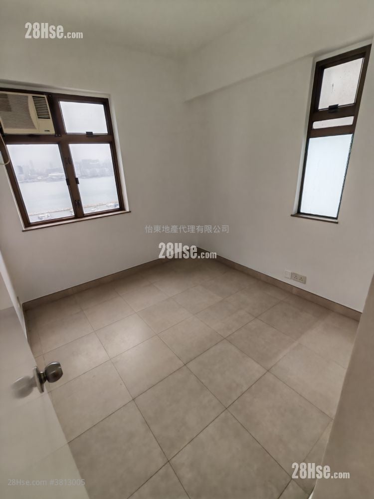 Pearl City Mansion Sell 2 Bedrooms , 1 Bathroom 492 ft²