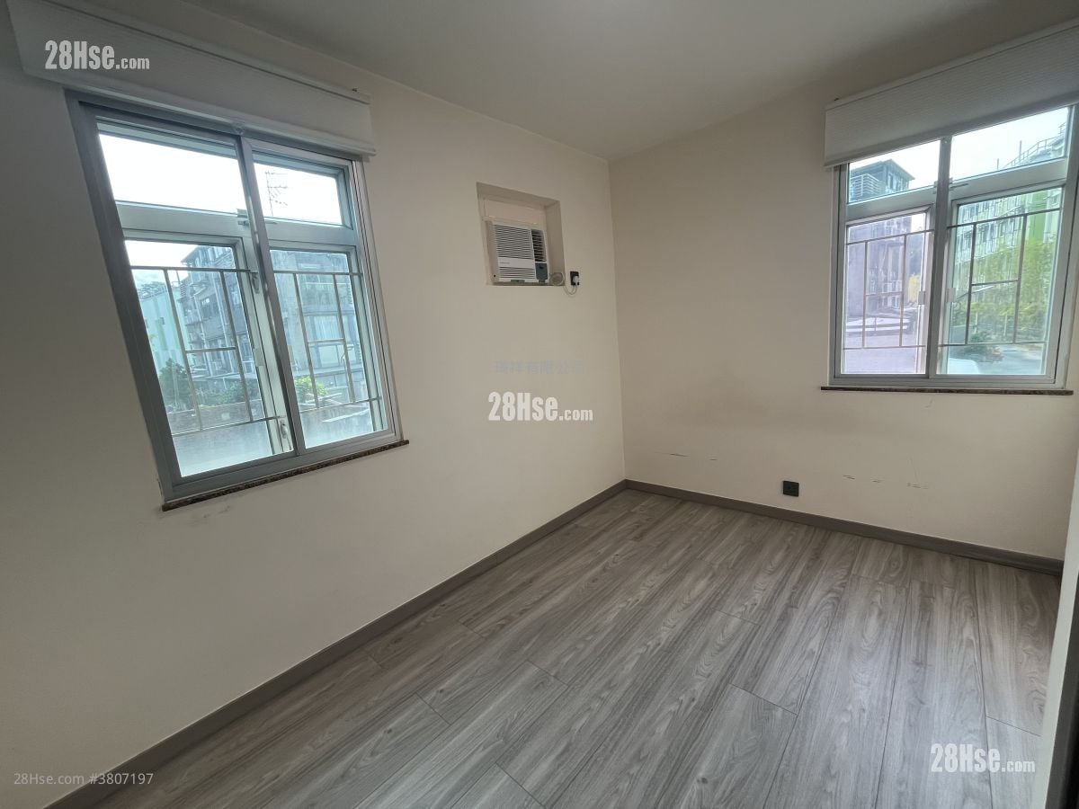 Village Rental 630 ft²