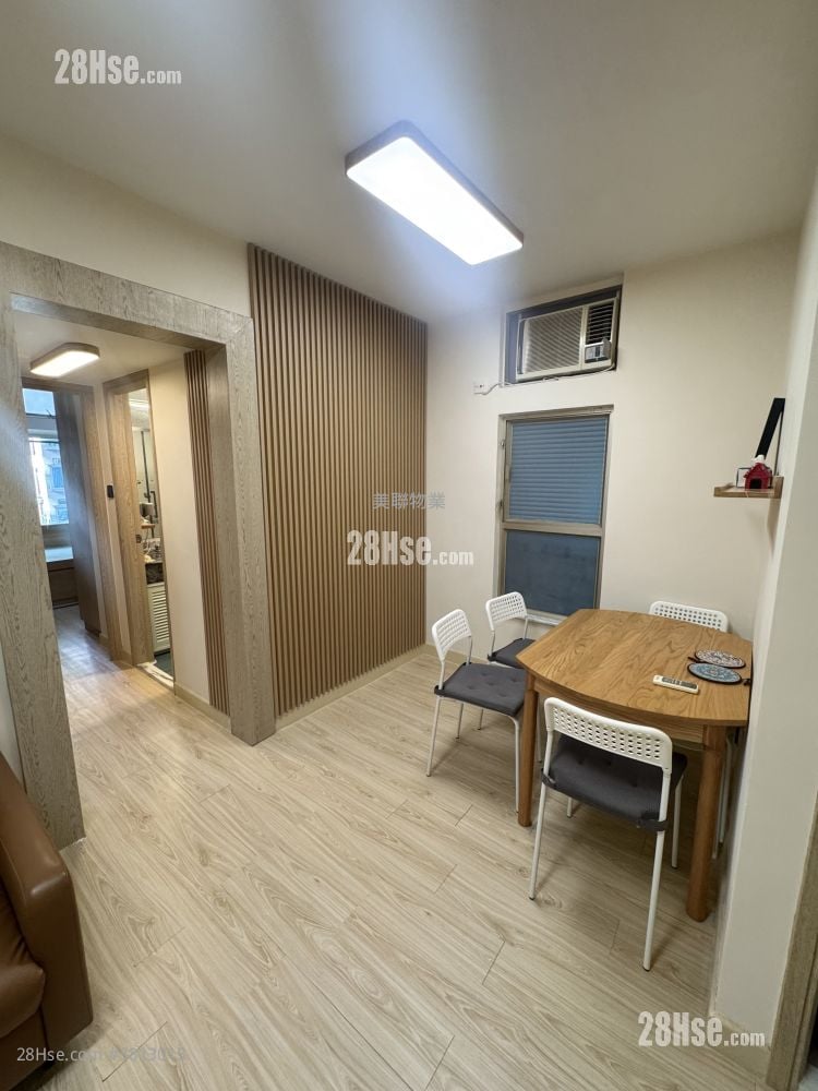 碧湖花园 售盘 2 房 400 平方尺