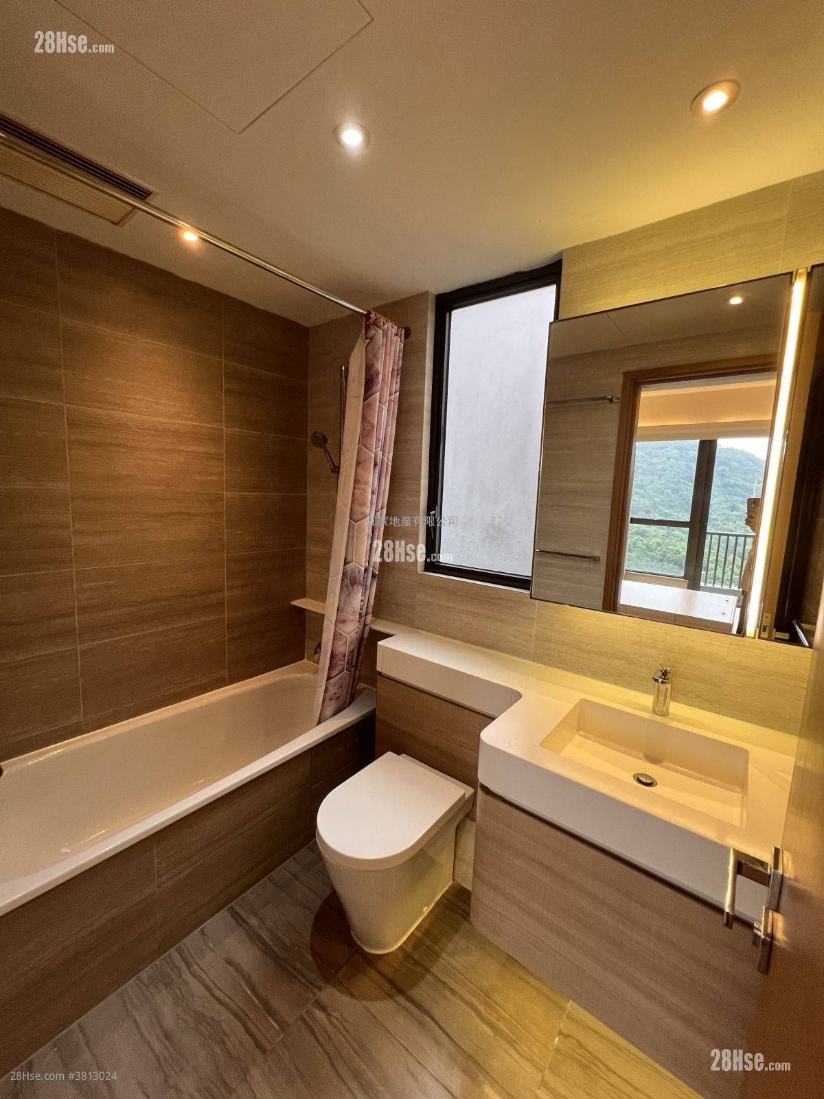 玖珑山 租盘 3 房 , 2 浴室 986 平方尺