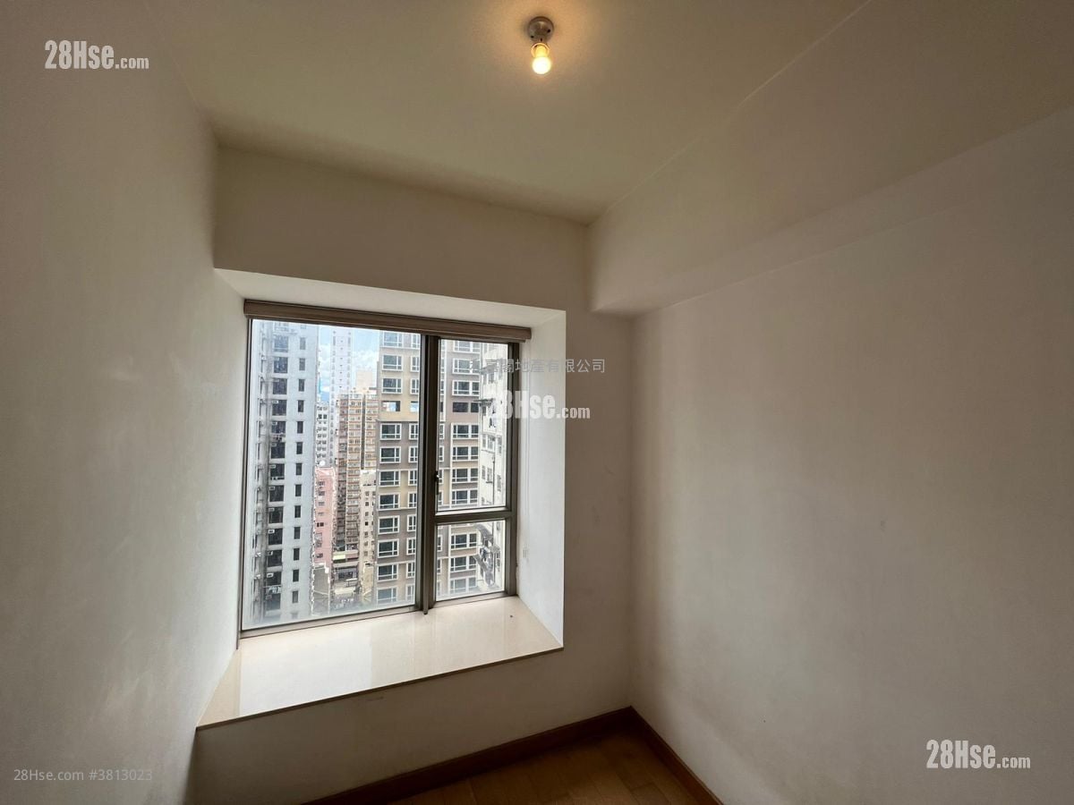 Island Crest Sell 3 Bedrooms , 2 Bathrooms 879 ft²