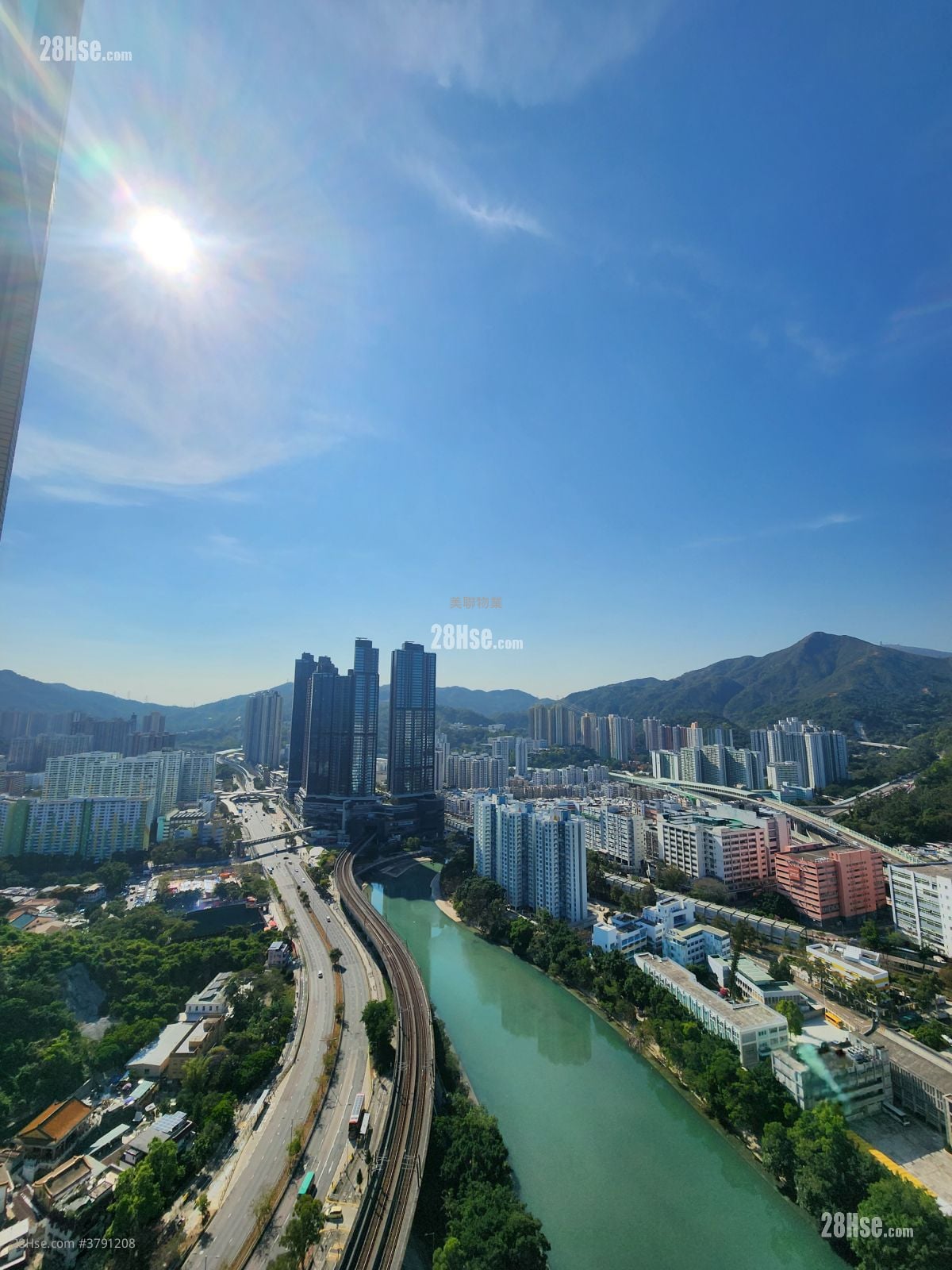 溱岸8号 售盘 4 房 , 3 浴室 1,168 平方尺