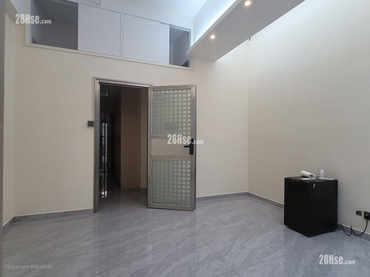 Wah Wai Industrial Building Rental 1 Toilet 300 ft²