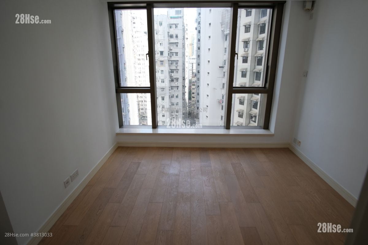 Kensington Hill 售盘 3 房 , 2 浴室 865 平方尺