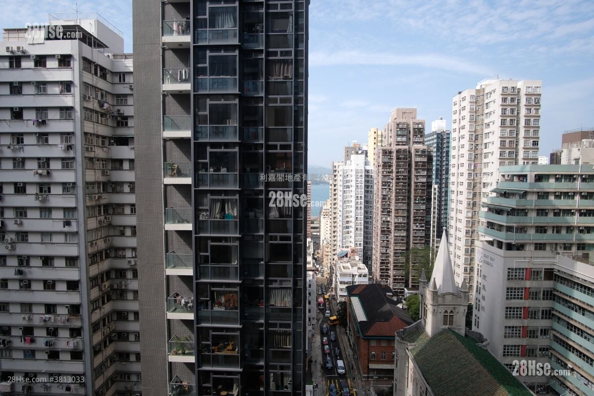 Kensington Hill 售盘 3 房 , 2 浴室 865 平方尺