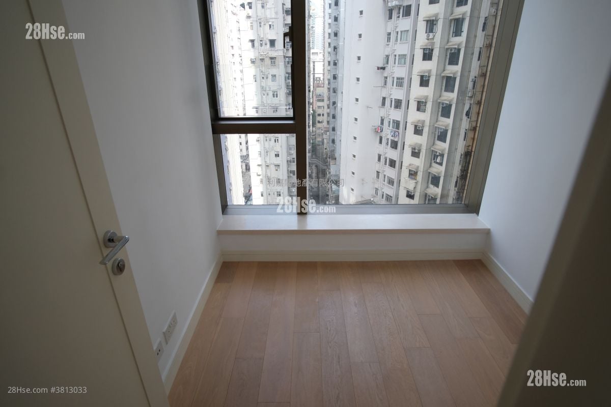 Kensington Hill 售盘 3 房 , 2 浴室 865 平方尺