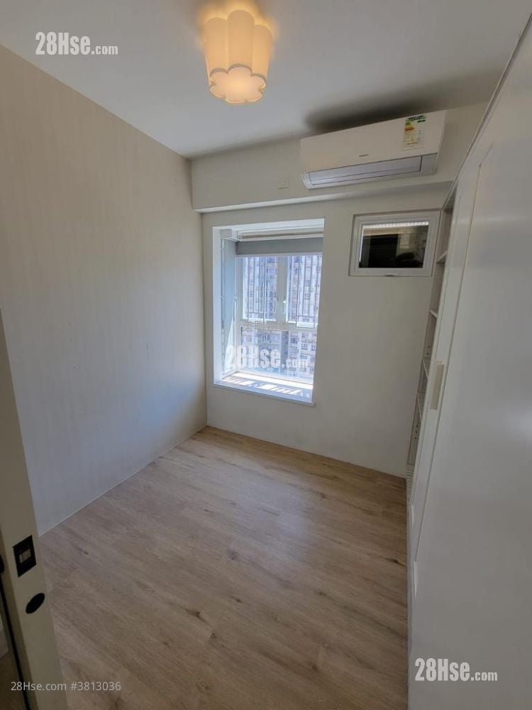 New Town Plaza Sell 3 Bedrooms 640 ft²