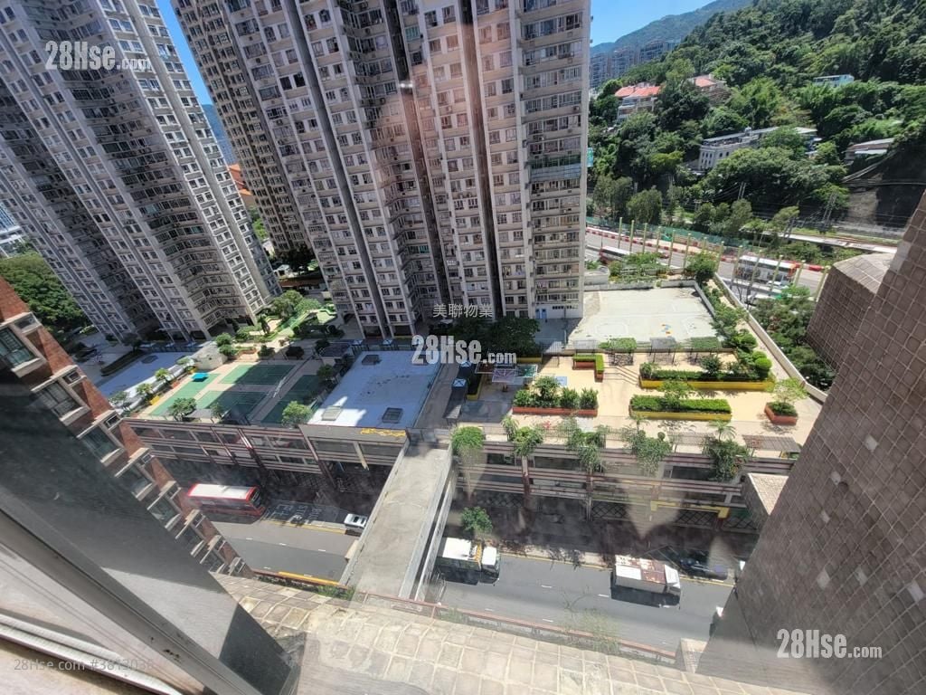 New Town Plaza Sell 3 Bedrooms 640 ft²