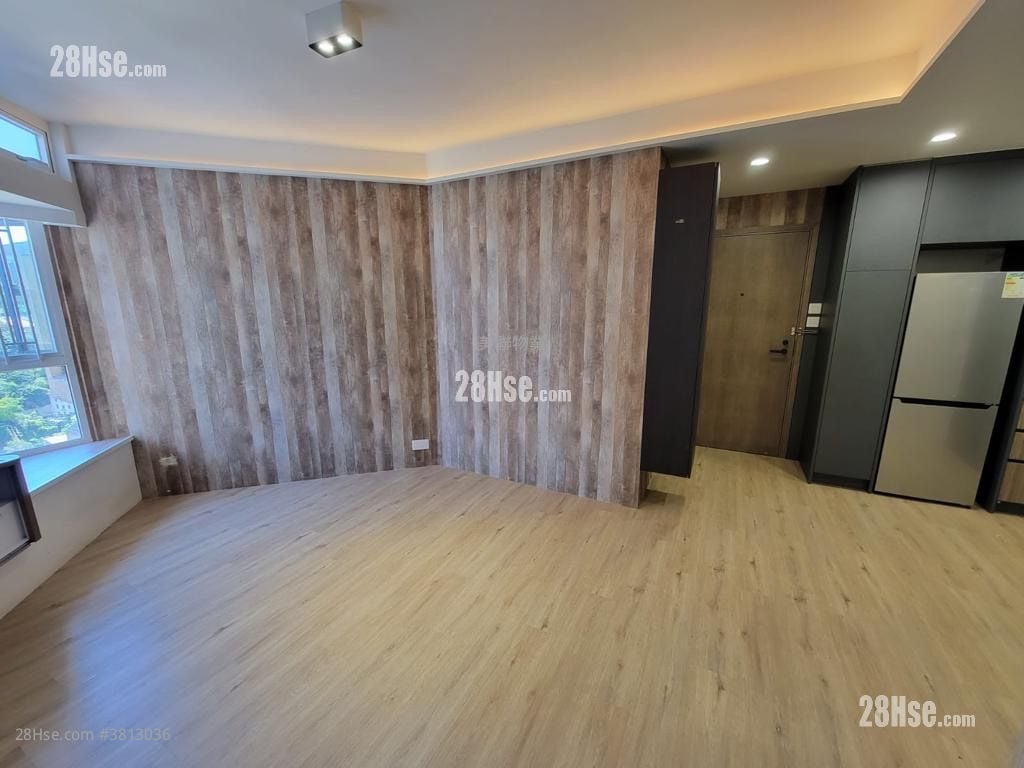 New Town Plaza Sell 3 Bedrooms 640 ft²