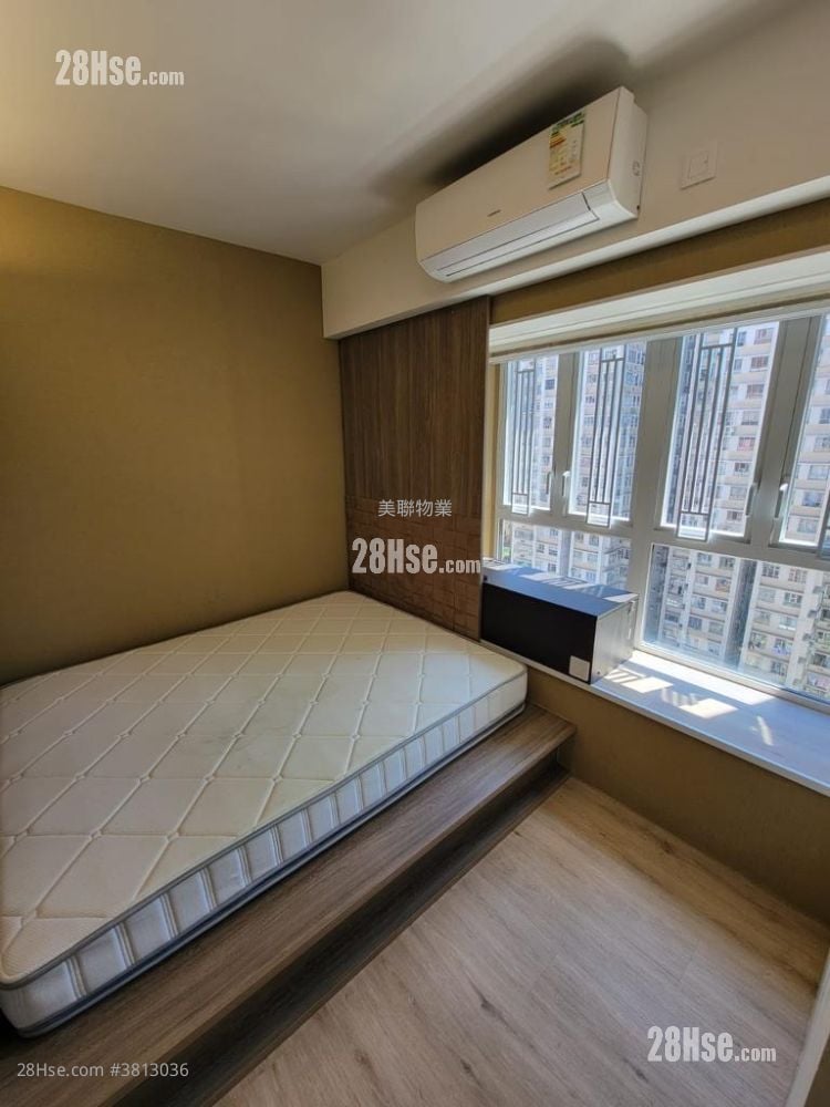 New Town Plaza Sell 3 Bedrooms 640 ft²