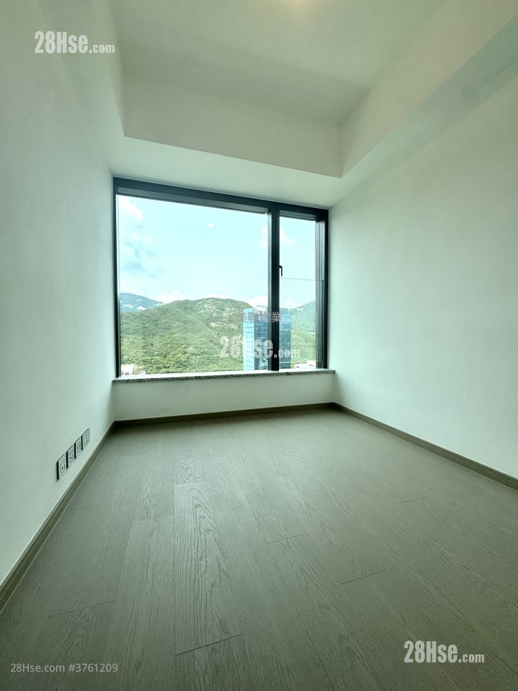 The Southside Sell 3 Bedrooms , 2 Bathrooms 1,006 ft²