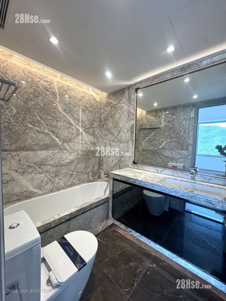 The Southside Sell 3 Bedrooms , 2 Bathrooms 1,006 ft²