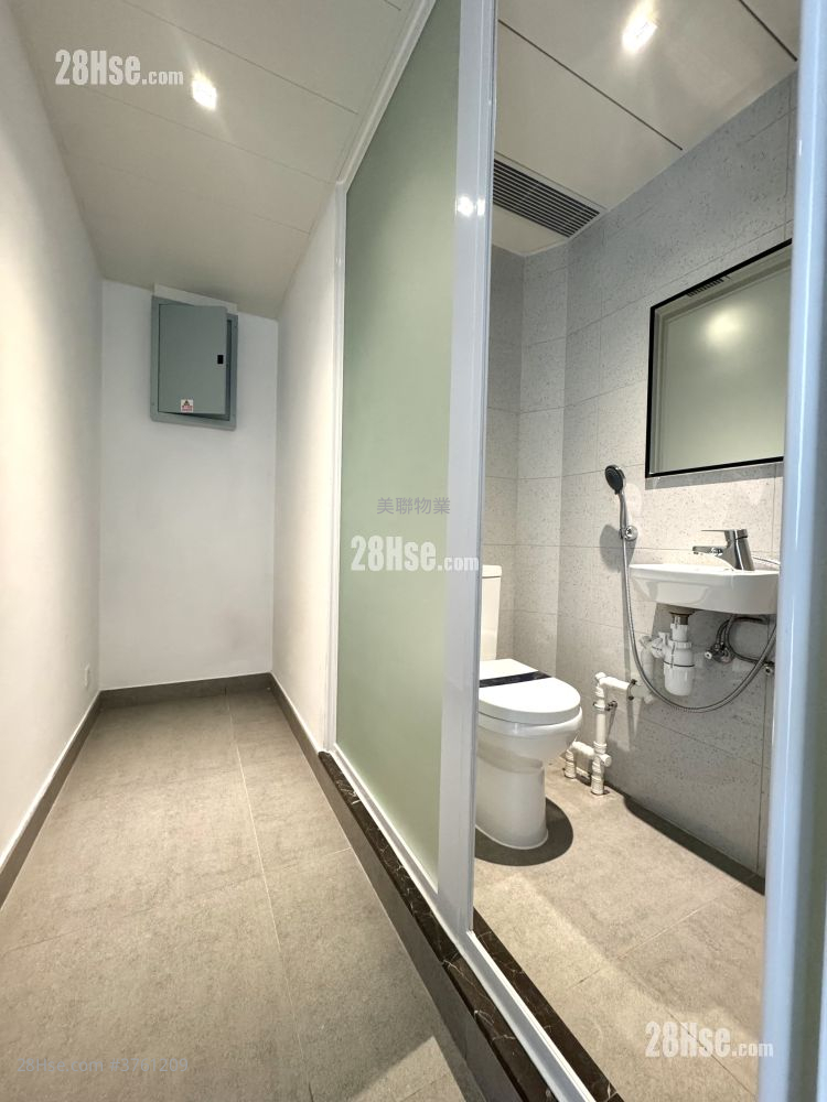 The Southside Sell 3 Bedrooms , 2 Bathrooms 1,006 ft²