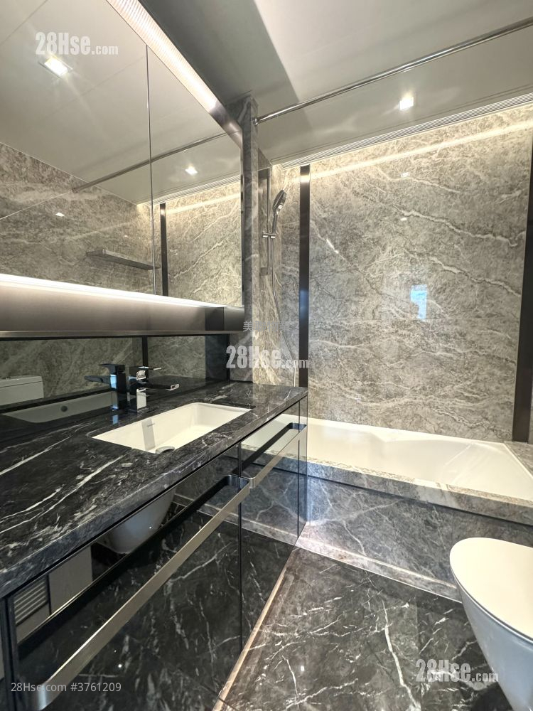 The Southside Sell 3 Bedrooms , 2 Bathrooms 1,006 ft²