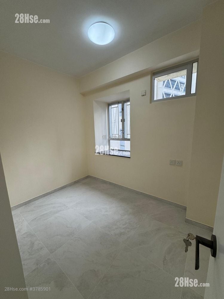 Harmony Court Rental 3 Bedrooms , 1 Bathroom 658 ft²