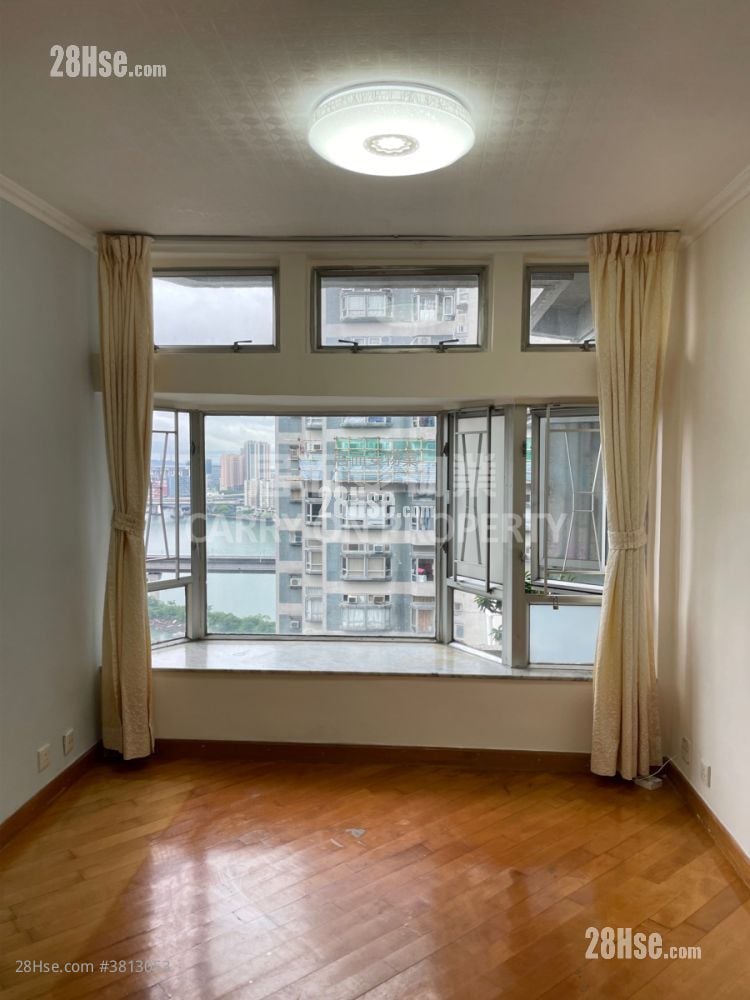 Riviera Gardens Sell 3 Bedrooms , 1 Bathroom 576 ft²