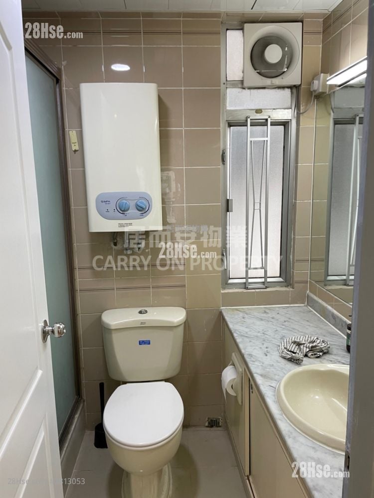 Riviera Gardens Sell 3 Bedrooms , 1 Bathroom 576 ft²