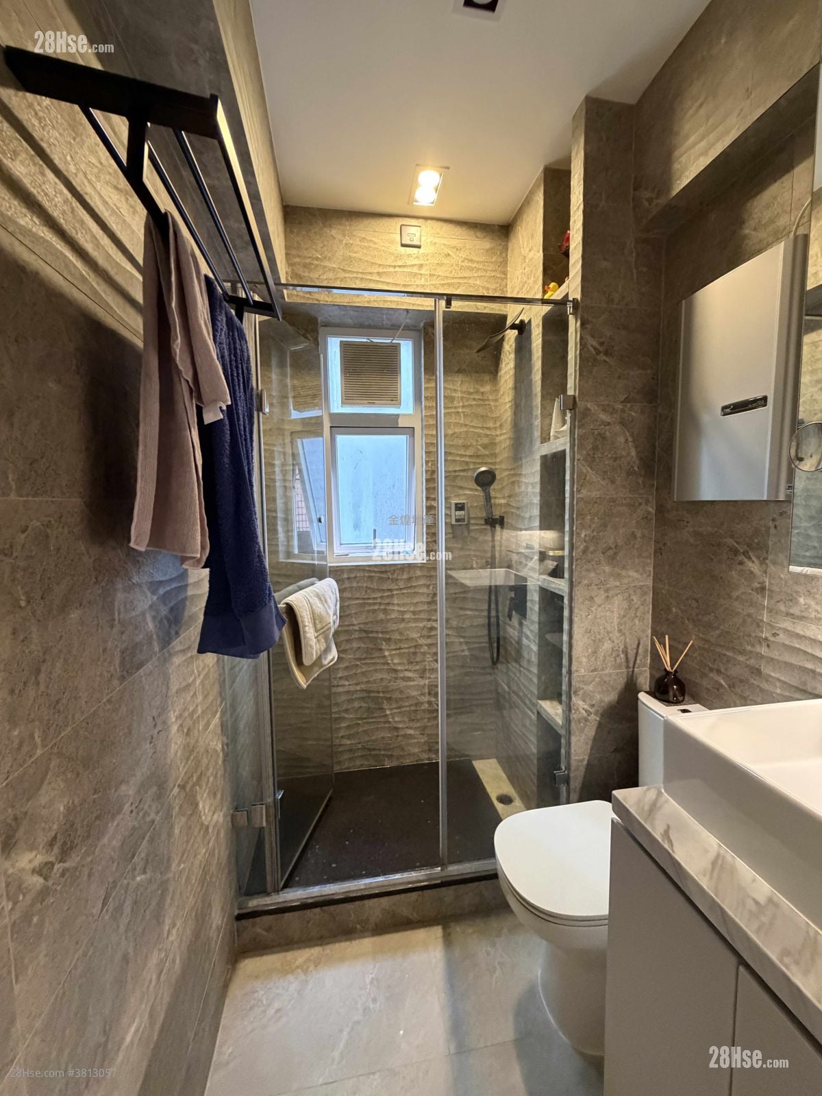 The Henley Sell 3 Bedrooms 768 ft²