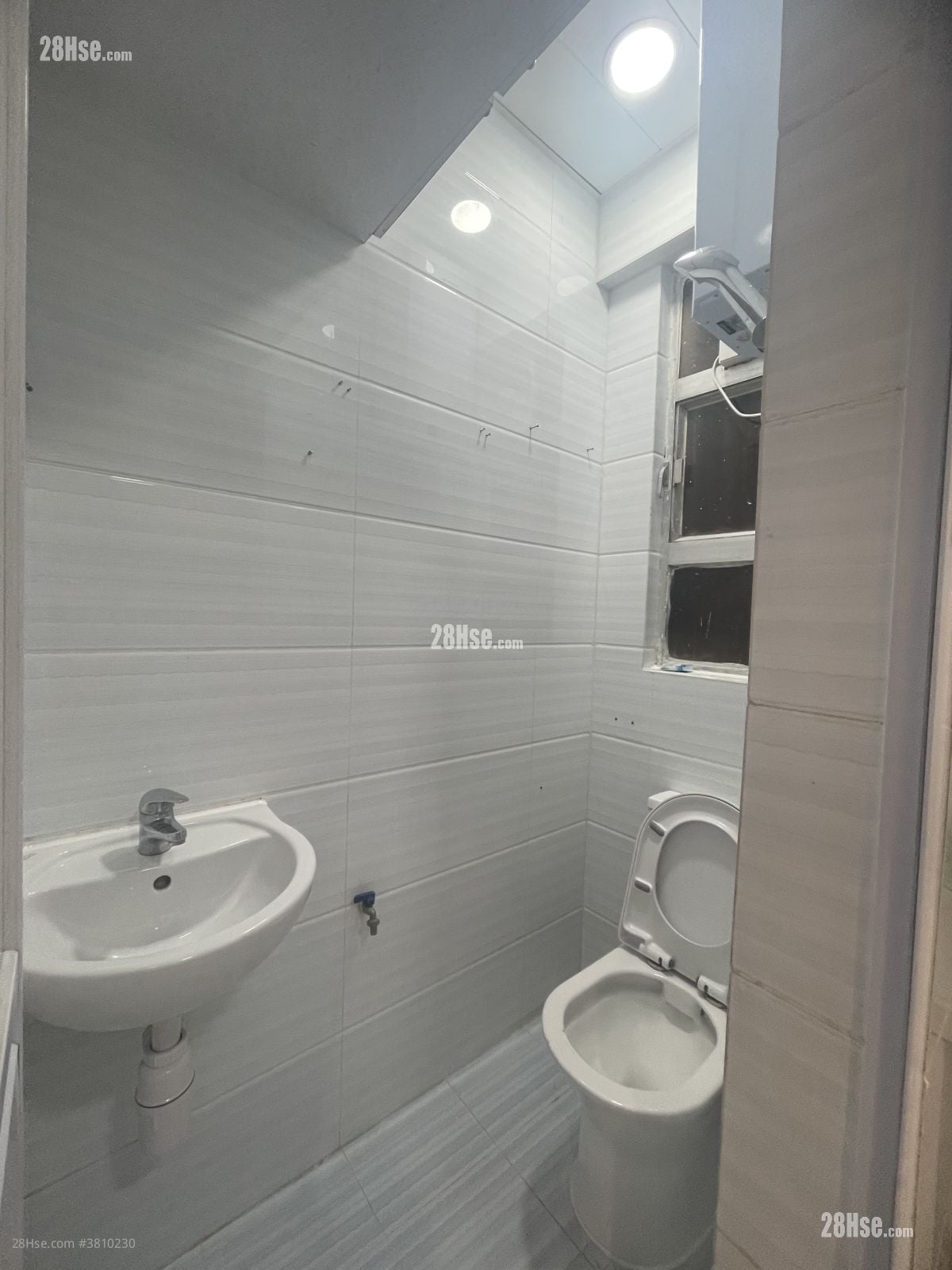 单幢楼房 租盘 2 房 , 1 浴室 374 平方尺