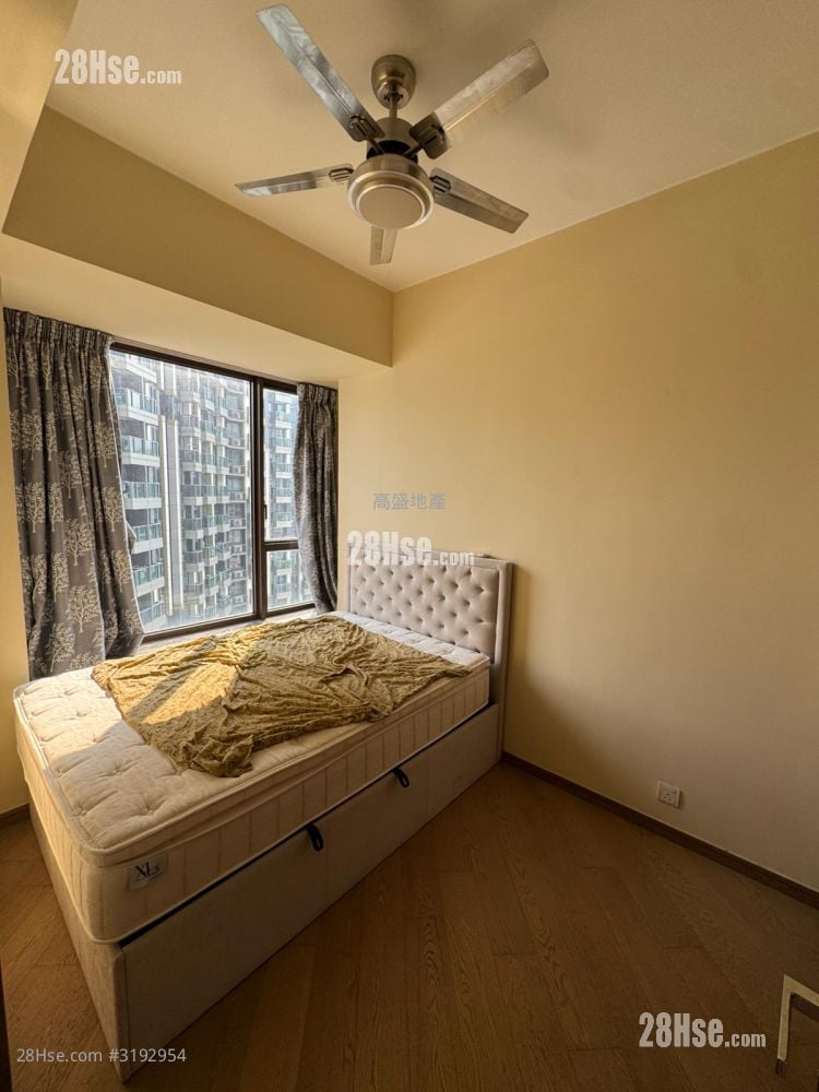 High One Grand Sell 1 Bedroom , 1 Bathroom 295 ft²