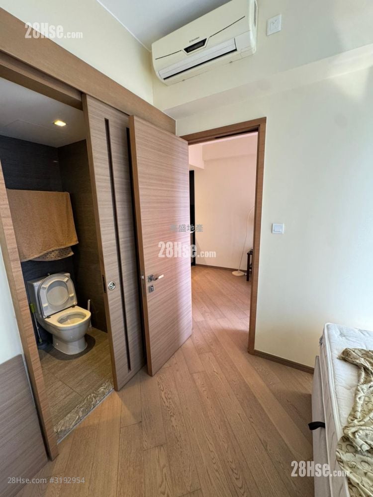 High One Grand Sell 1 Bedroom , 1 Bathroom 295 ft²