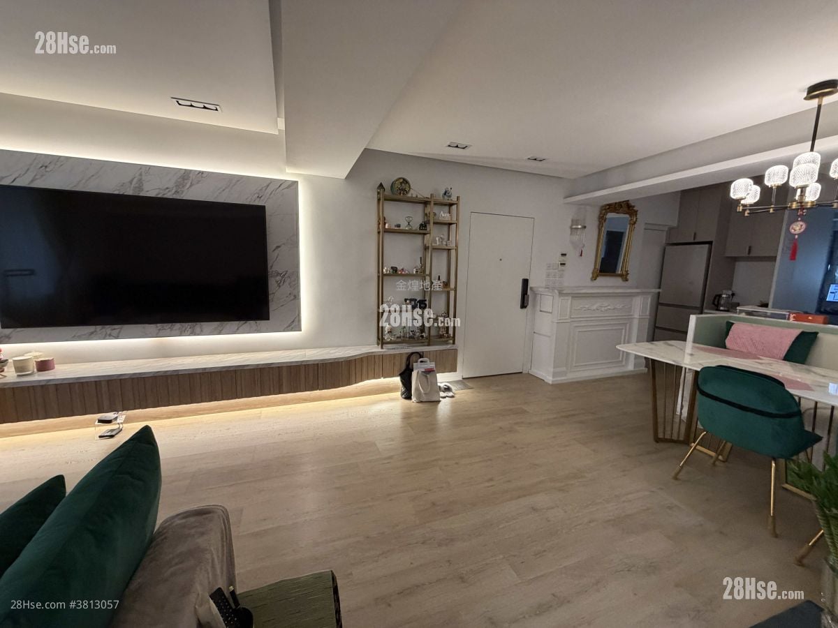 The Henley Sell 3 Bedrooms 768 ft²