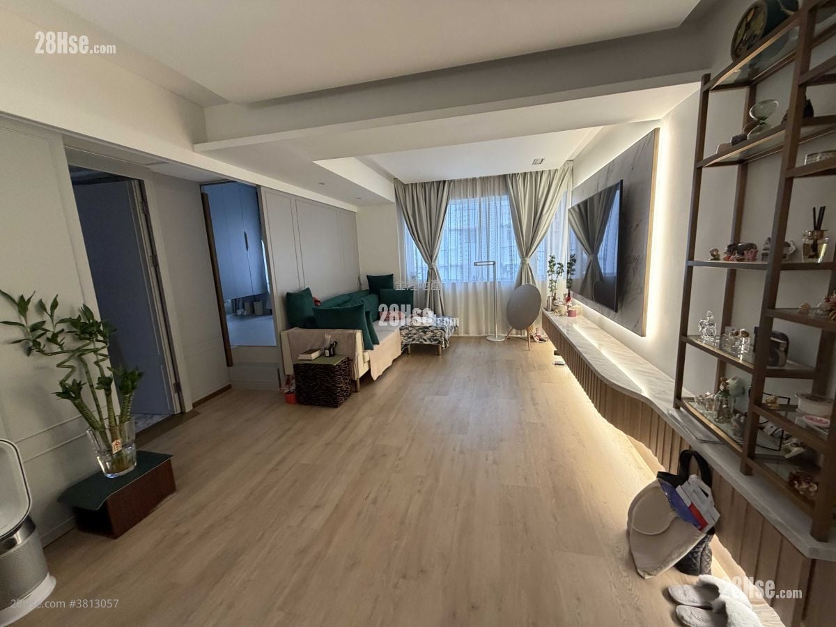 The Henley Sell 3 Bedrooms 768 ft²