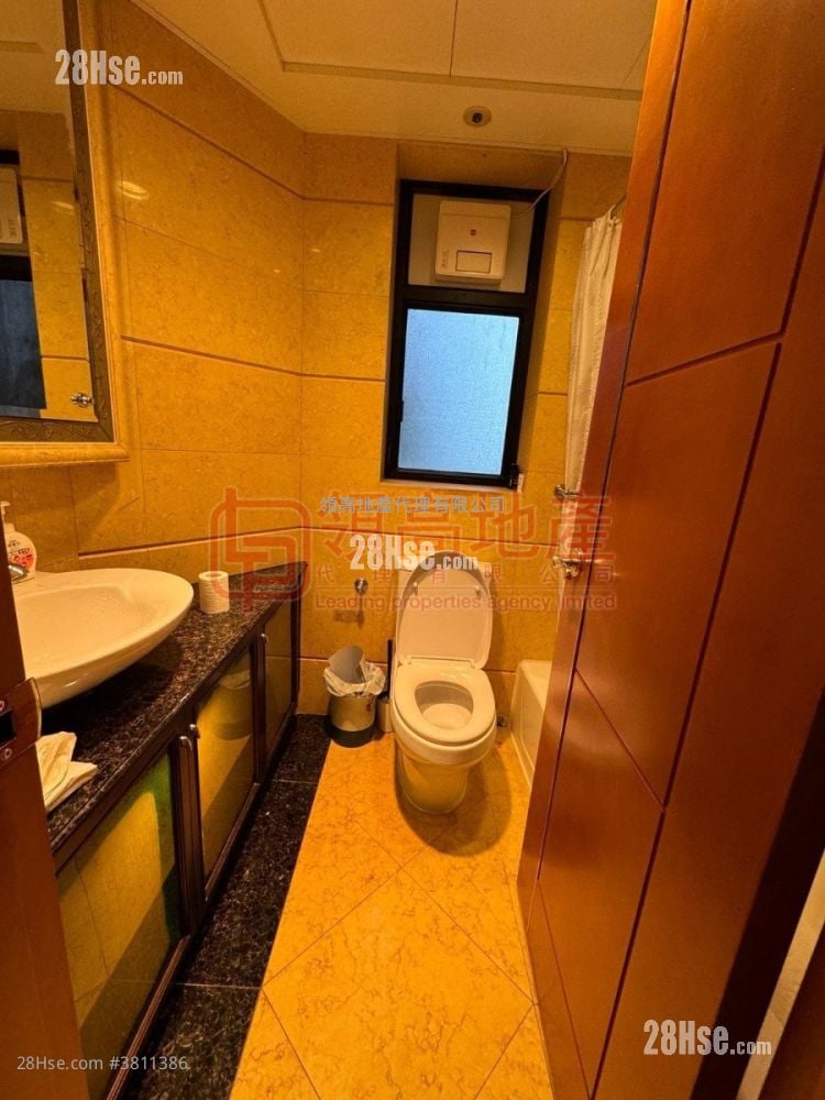 The Arch Sell 1 Bedroom , 1 Bathroom 395 ft²