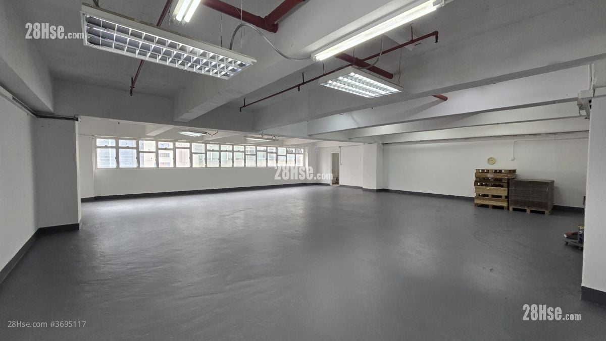 Derrick Industrial Building Rental