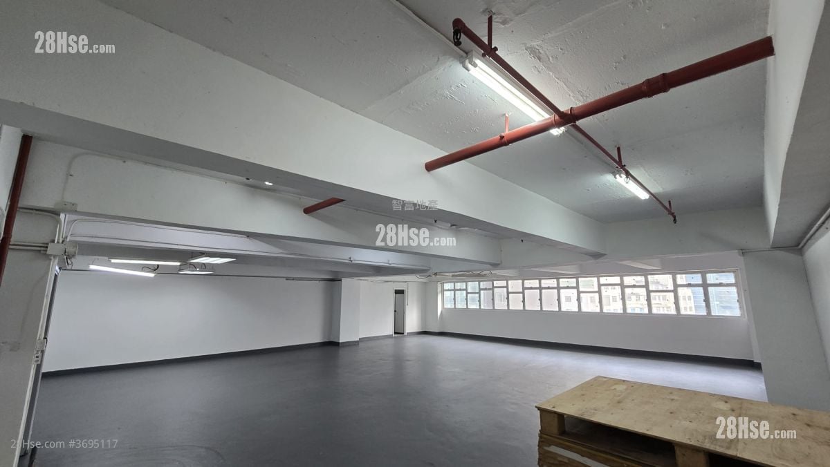 Derrick Industrial Building Rental