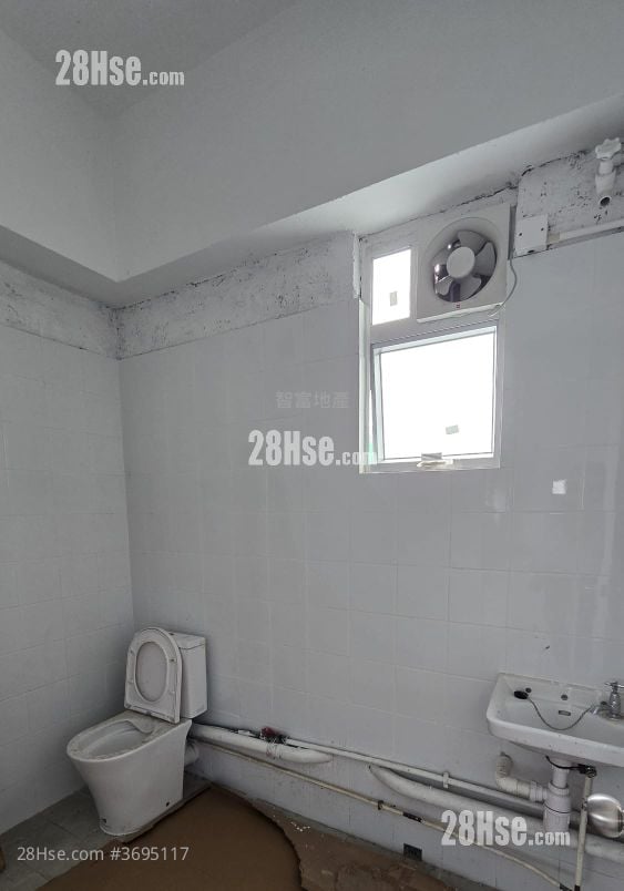 Derrick Industrial Building Rental