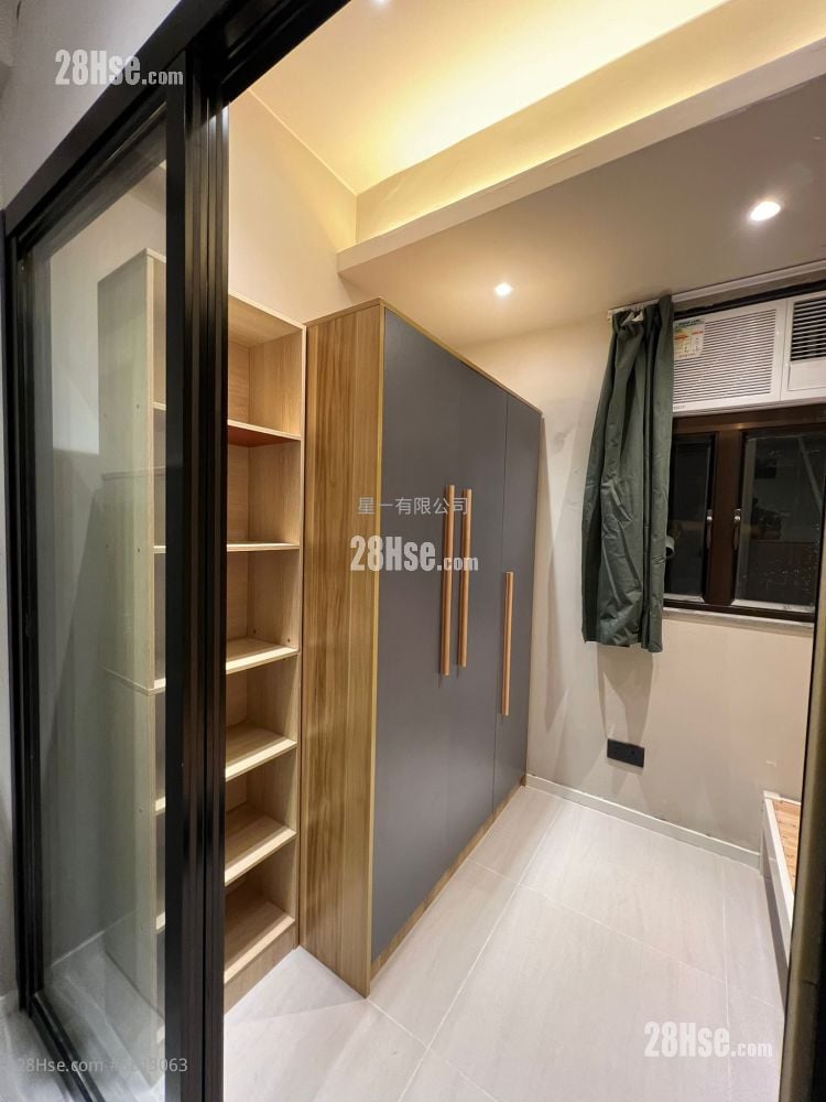 Windsor Mansion Rental 1 Bedroom , 1 Bathroom 220 ft²