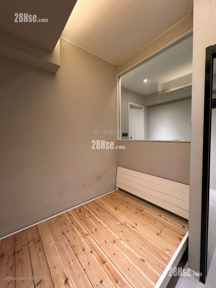 Windsor Mansion Rental 1 Bedroom , 1 Bathroom 220 ft²