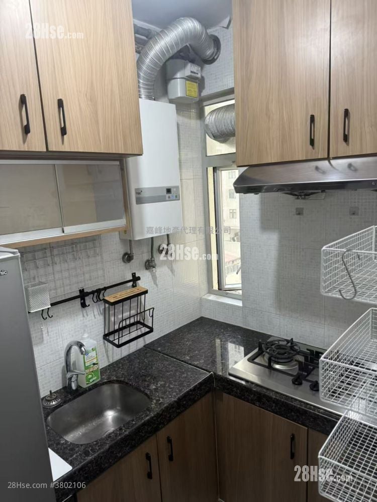 健威花园 租盘 2 房 , 1 浴室 446 平方尺