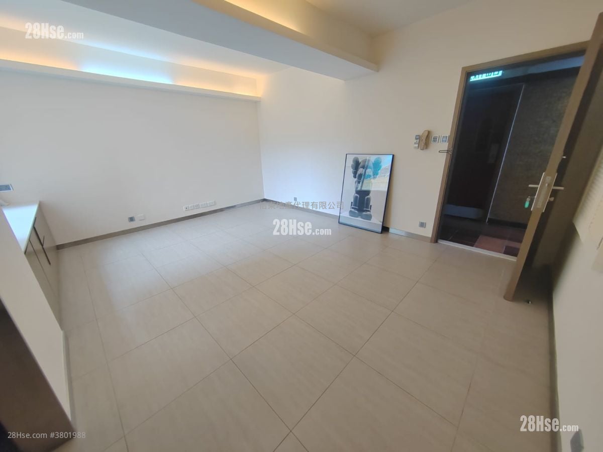 骆克大厦 售盘 2 房 , 1 浴室 552 平方尺